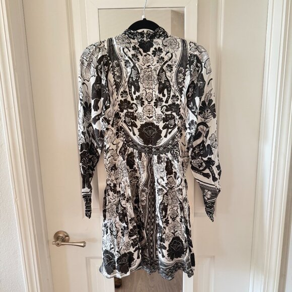 Farm Rio Flower Leopard Pads Mini Dress Black White Size M NWT - Picture 7 of 7